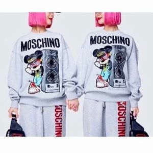 Sale! Moschino sweater